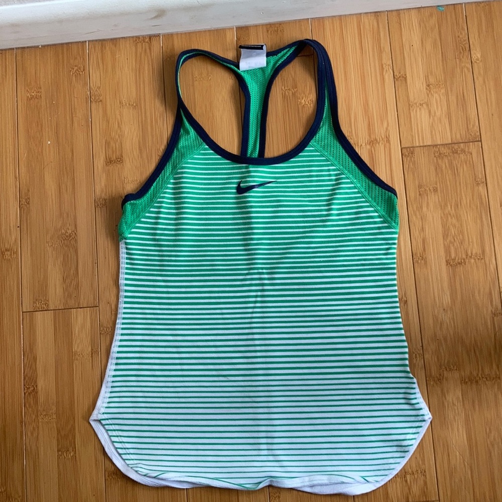 Tennis top